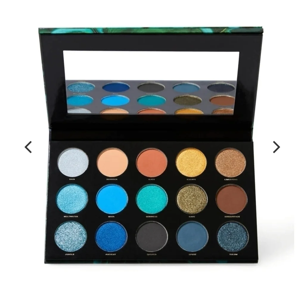 HipDot Cenote Eyeshadow Palette•New in Box
